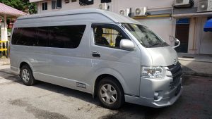 Effortless Commuting: Experience Comfort with 13-Seater Minibus Taxi Rentals